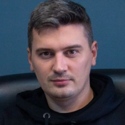 Артур Коломиец