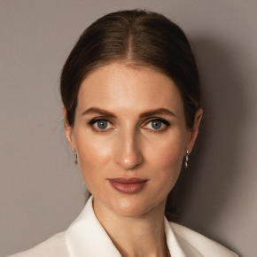 Елена Эльсалиева