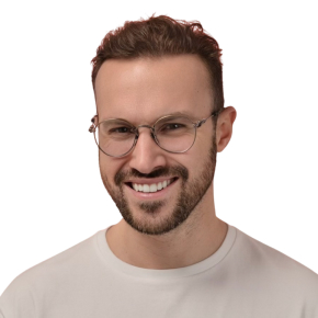 Сергей Николаенко