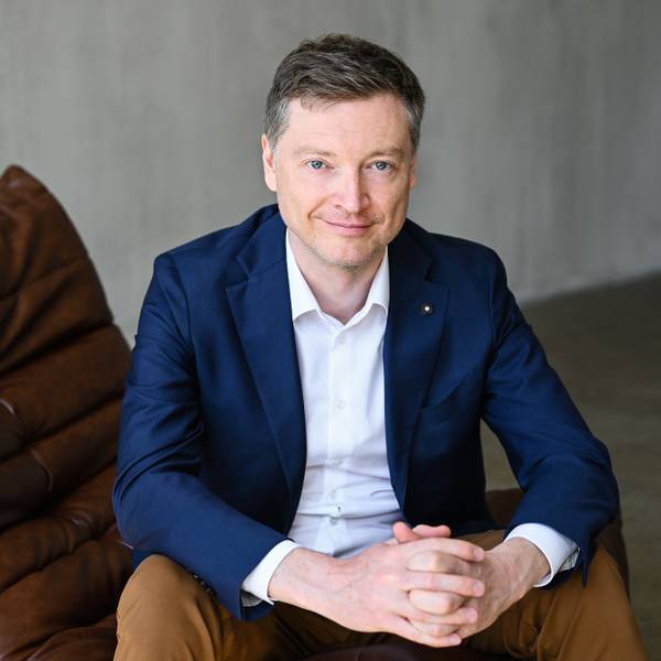 Александр Старостин